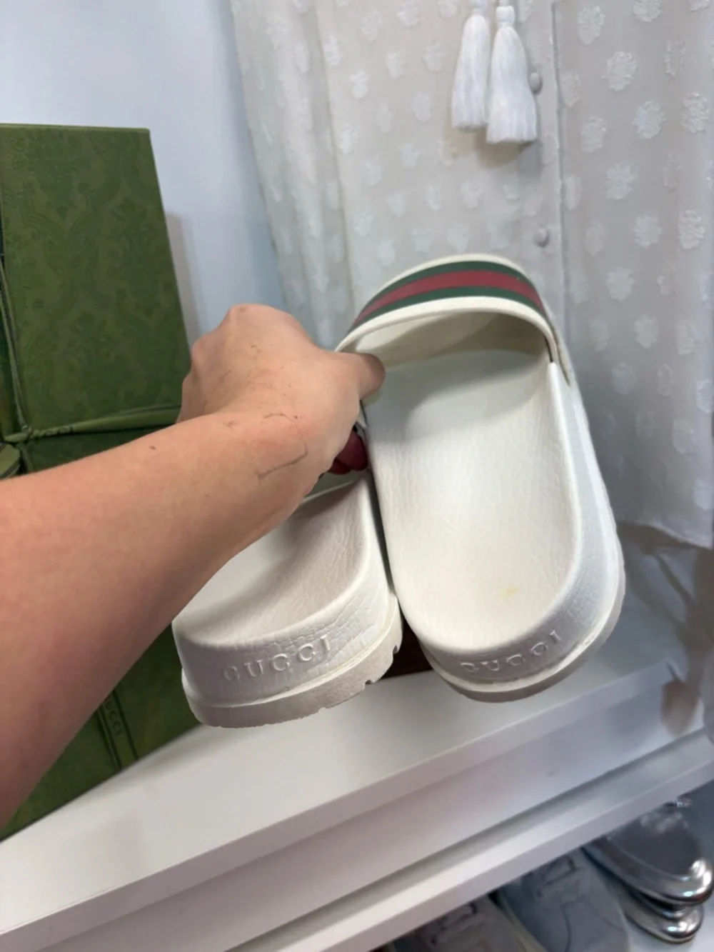 🔥🔥 Gucci White Slides with COA women size 10 men size 8